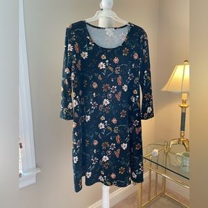 Nine Britton, size L, scoop neck dress